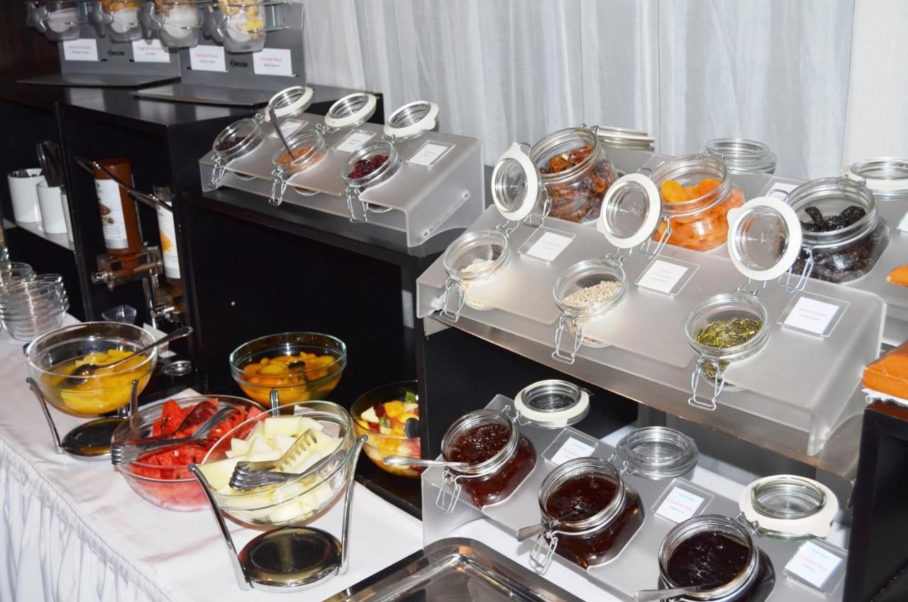 Отель Hotel Berthelot Бухарест