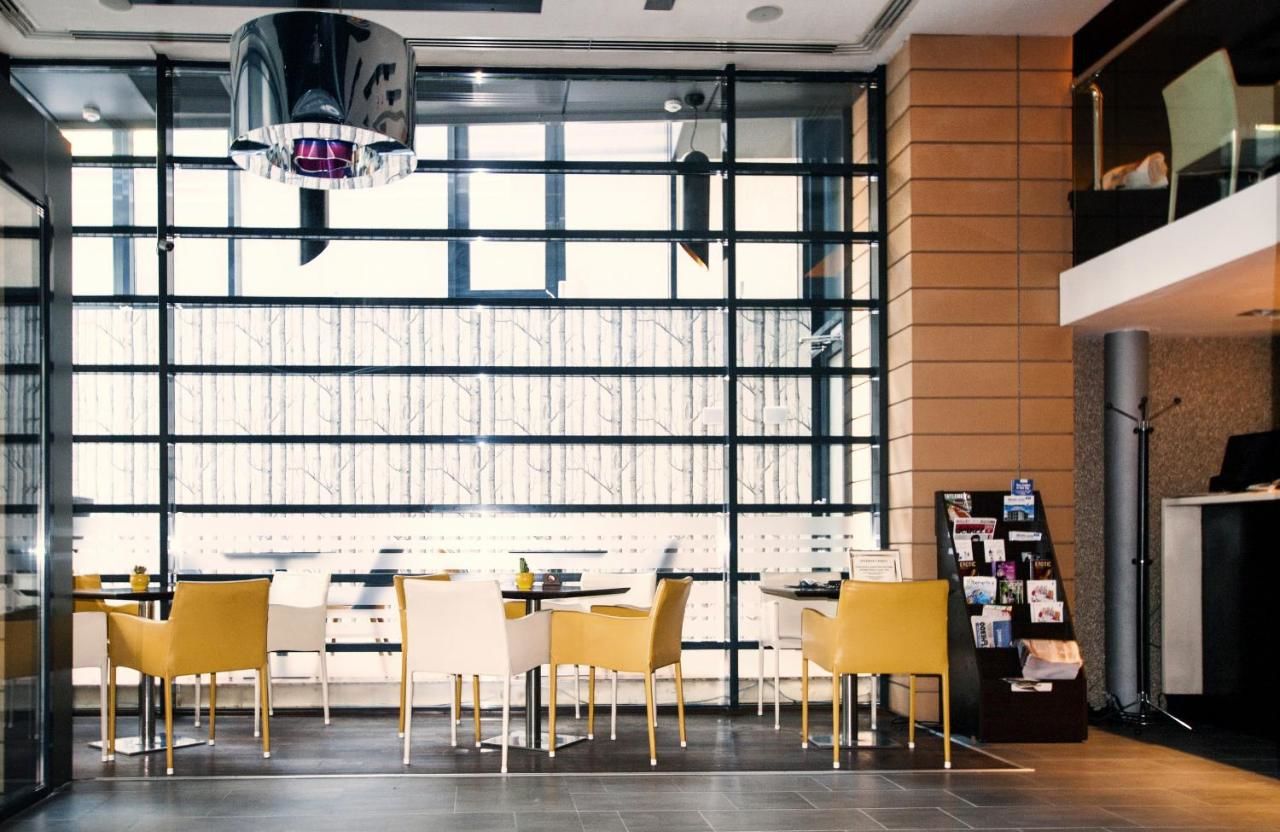 Отель Hotel Berthelot Бухарест-8