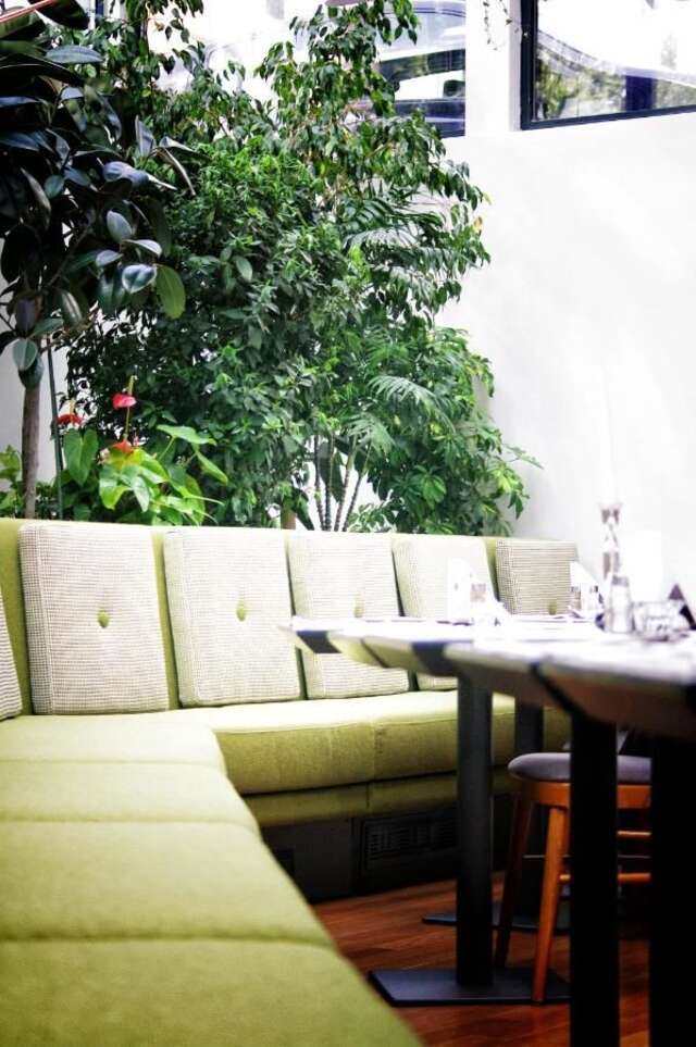 Отель Hotel Berthelot Бухарест-15